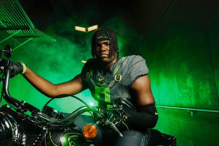 Oregon defensive line commit Terrance Green during a trip to Eugene.